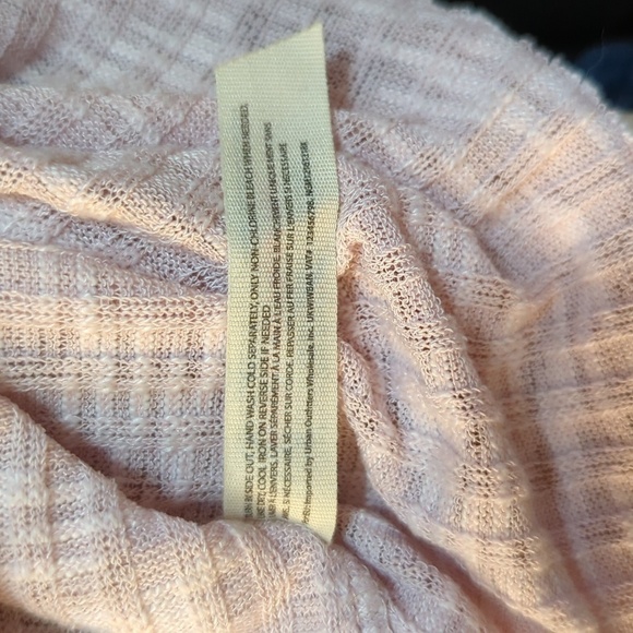 Free People Intimately Aura pink ribbed thermal-style crewneck shirt size medium - Picture 7 of 7